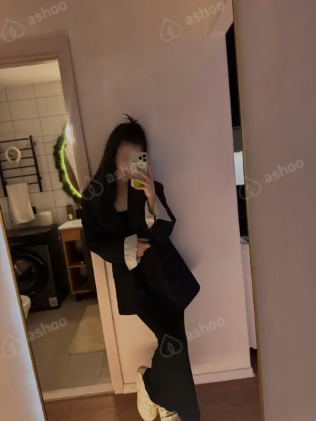 Chanel, 21